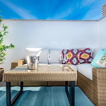 公寓 Atico Penthouse Bajondillo 2 Bedrooms 托雷莫利诺斯