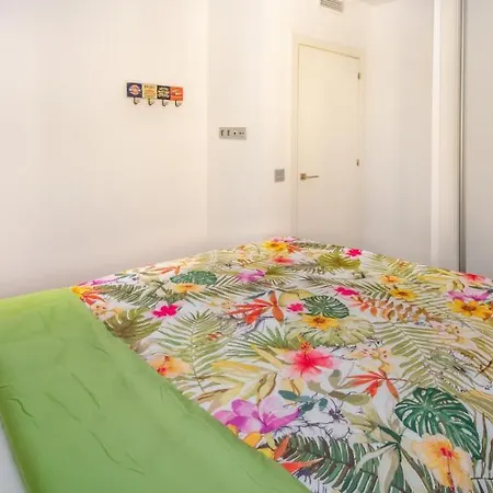 公寓 Atico Penthouse Bajondillo 2 Bedrooms 托雷莫利诺斯