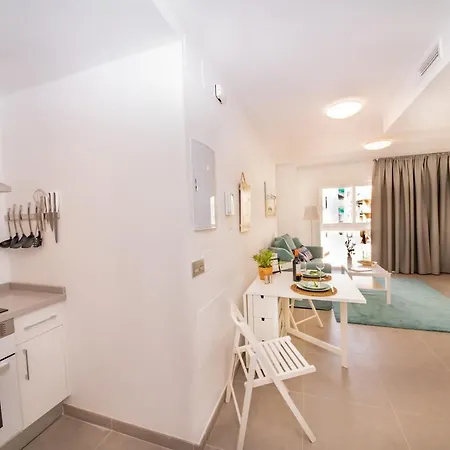 Atico Penthouse Bajondillo 2 Bedrooms 公寓 托雷莫利诺斯